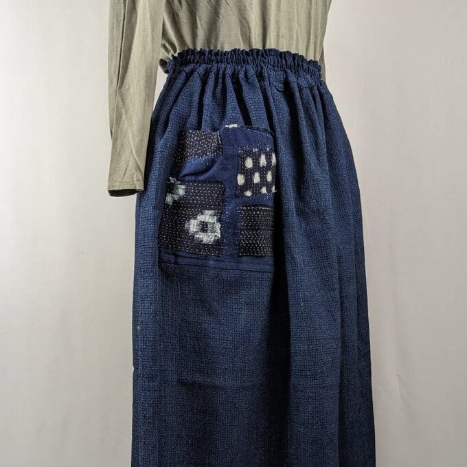 通販モール 絣 型染 藍染木綿古布４段ティアードジャンバースカート